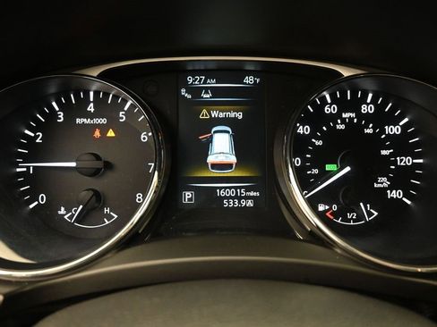 Used 2015 Nissan Rogue SV w/ SV Premium Package image 14