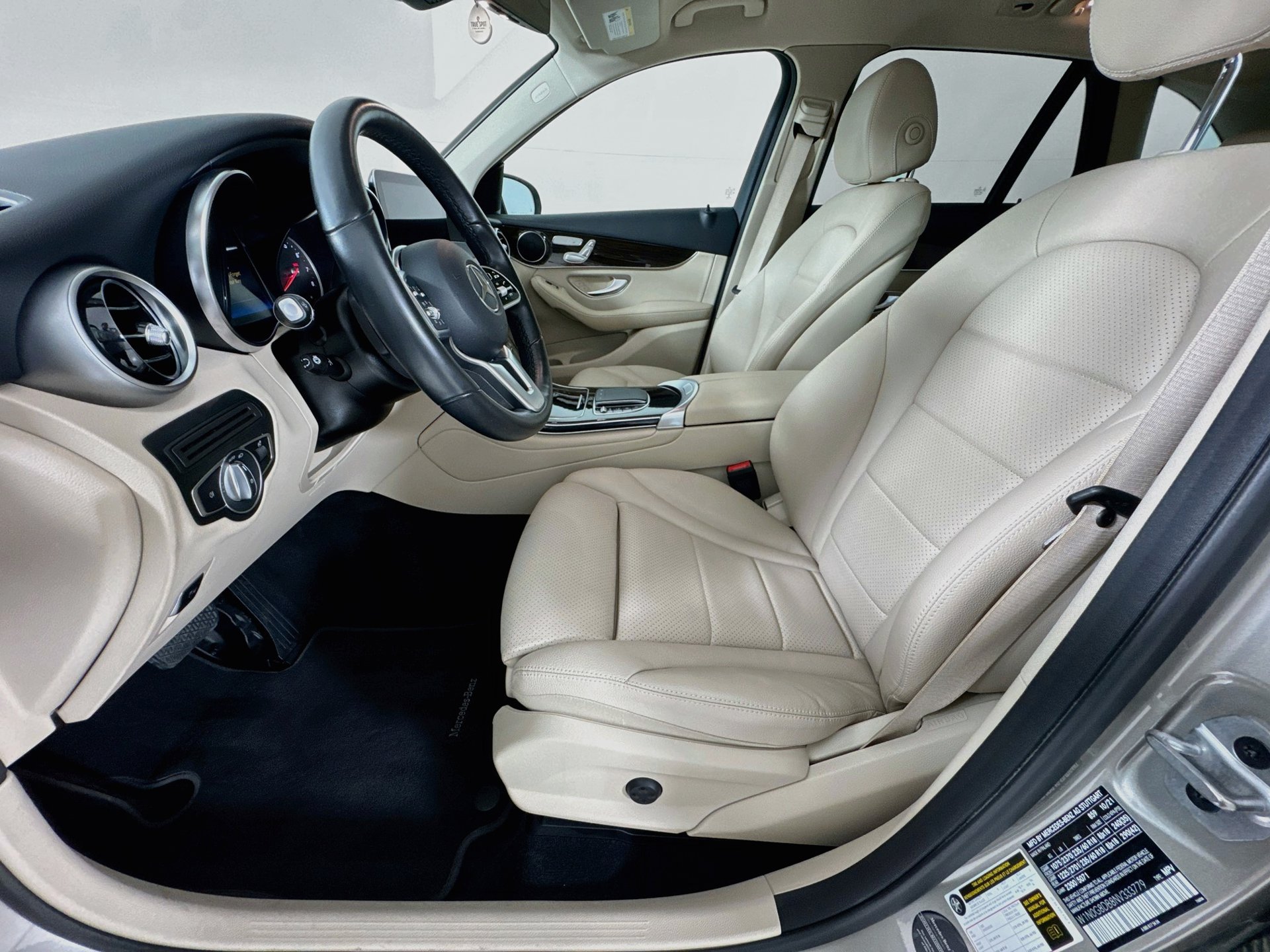 Certified 2022 Mercedes-Benz GLC 300 image 21