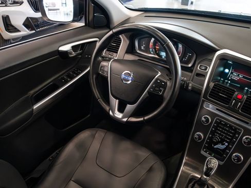 Used 2015 Volvo XC60 T5 Premier FWD image 10