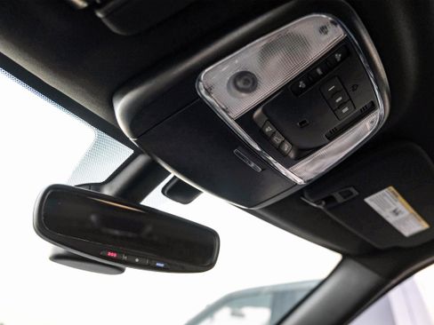 Used 2018 Dodge Durango R/T w/ Blacktop Package image 26