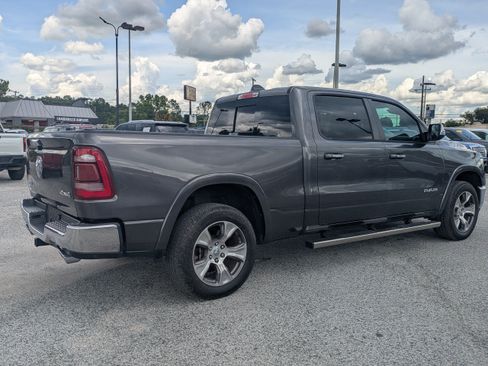 Used 2021 RAM 1500 Laramie AWD/4WD image 4