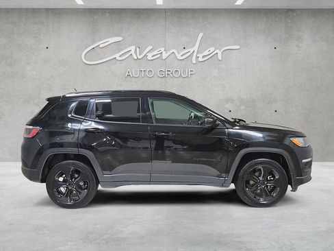Used 2021 Jeep Compass Latitude AWD/4WD image 17