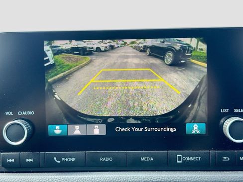 Used 2025 Honda CR-V EX image 12