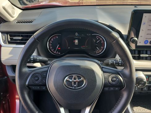 Used 2025 Toyota RAV4 XLE Premium w/ Weather Package FWD image 27
