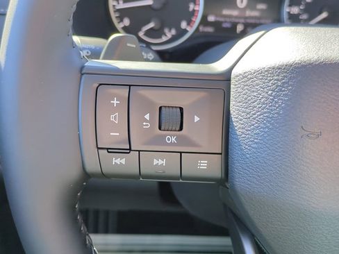 New 2026 Nissan Pathfinder SV image 24