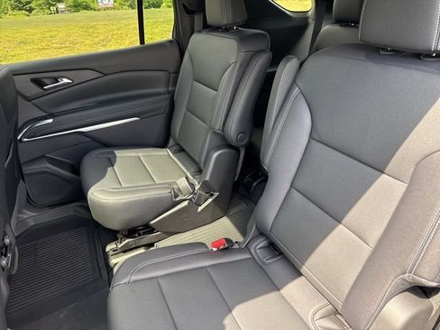 Used 2026 Chevrolet Traverse LT w/ Sun and Wheel Package AWD/4WD image 29