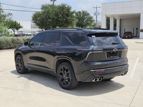 Certified 2025 Chevrolet Traverse RS w/ LPO, Floor Liner Package AWD/4WD image 5