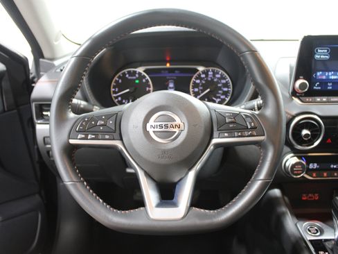 Used 2023 Nissan Sentra SR image 9