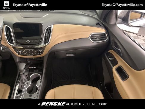 Used 2024 Chevrolet Equinox Premier AWD/4WD image 21