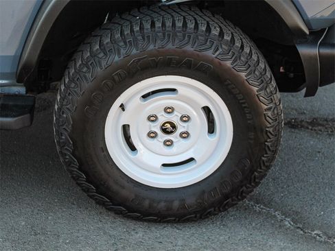 Used 2023 Ford Bronco Heritage Edition image 10