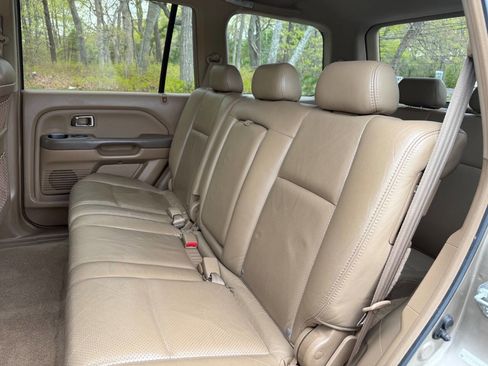 Used 2004 Honda Pilot EX image 15