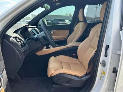 Used 2023 Volvo XC90 B6 Ultimate w/ Lounge Package image 6