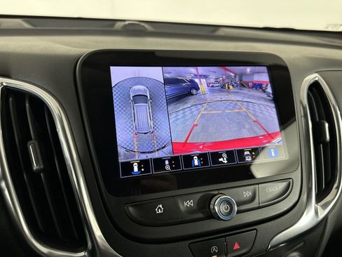Used 2023 Chevrolet Equinox LT FWD image 18