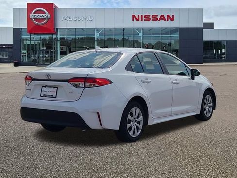 Used 2024 Toyota Corolla LE FWD image 7