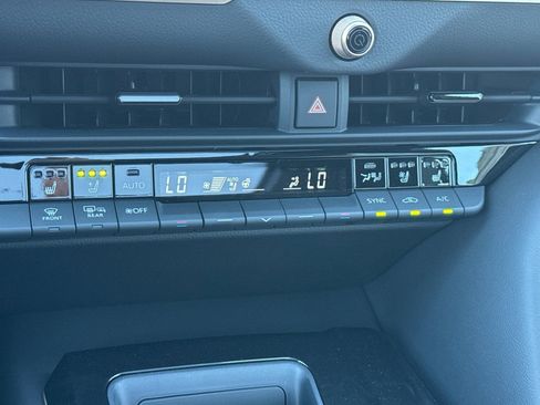 New 2025 Toyota Crown Signia image 19