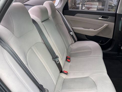 Used 2018 Hyundai Sonata SEL w/ Cargo Package image 18