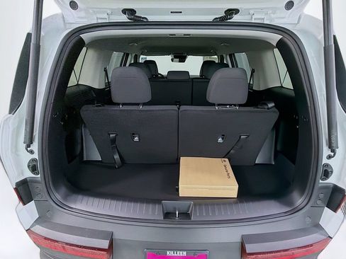 Used 2026 Hyundai Santa Fe SE FWD image 25
