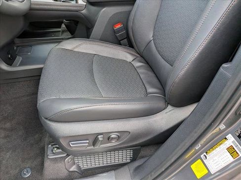 New 2026 Toyota Sienna Platinum image 4