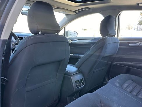 Used 2018 Ford Fusion SE image 13