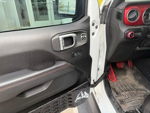 Used 2020 Jeep Wrangler Unlimited Rubicon w/ Dual Top Group AWD/4WD image 7