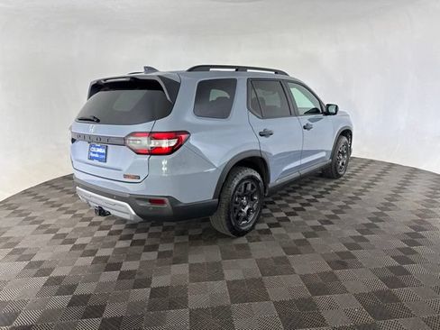 Certified 2024 Honda Pilot TrailSport image 6