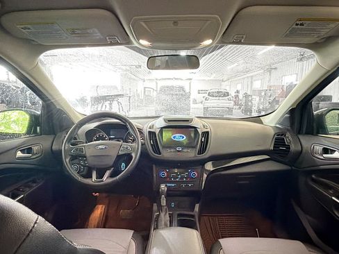 Used 2018 Ford Escape SE w/ SE SYNC Package AWD/4WD image 10