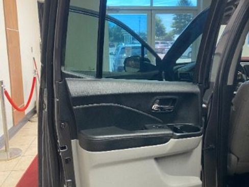 Used 2023 Honda Ridgeline RTL image 7