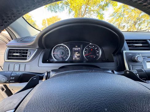 Used 2017 Toyota Camry SE image 20