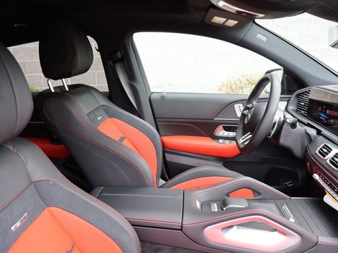 New 2026 Mercedes-Benz GLE 53 AMG 4MATIC Coupe image 11