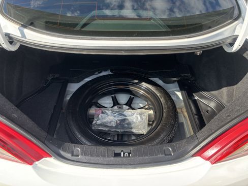 Used 2016 Hyundai Genesis Coupe 3.8 image 48