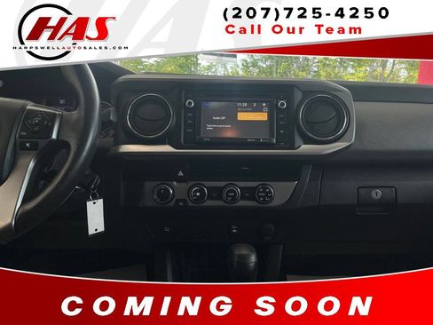 Used 2017 Toyota Tacoma SR5 w/ Tow Package AWD/4WD image 14