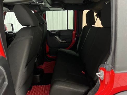 Used 2015 Jeep Wrangler Unlimited Sport w/ Quick Order Package 24S image 17