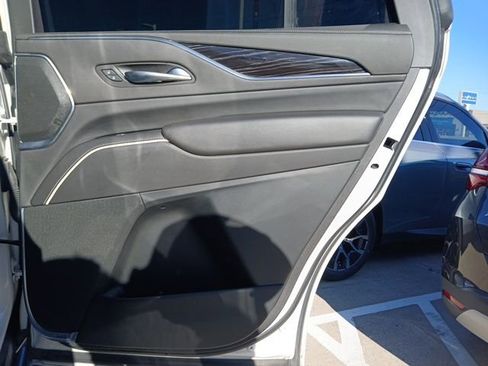 Used 2021 Cadillac Escalade Sport image 9