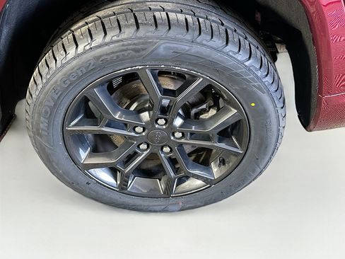 Used 2023 Jeep Grand Cherokee 30th Anniversary image 11