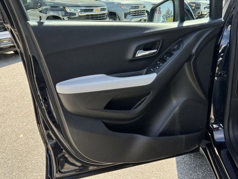 Used 2021 Chevrolet Trax LS w/ Tint and Cruise Package image 21