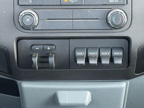 Used 2016 Ford F250 XL w/ XL Appearance Package image 16