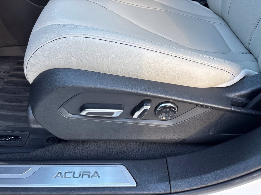 Used 2025 Acura RDX SH-AWD image 15