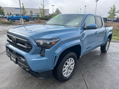Used 2026 Toyota Tacoma SR5 AWD/4WD image 3
