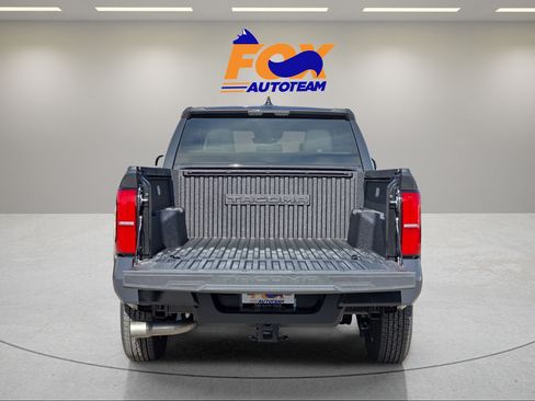 Used 2026 Toyota Tacoma SR5 RWD image 11