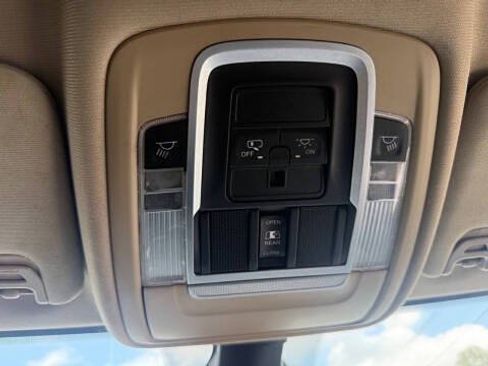 Used 2020 RAM 2500 Laramie AWD/4WD image 17