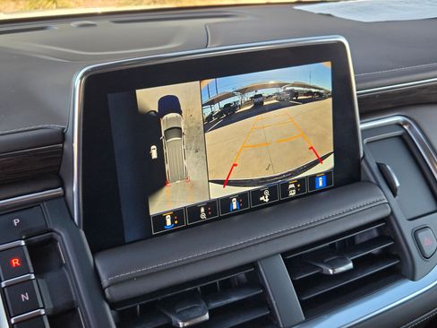 Certified 2022 Chevrolet Tahoe Z71 w/ Z71 Off-Road Package image 19