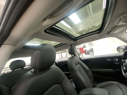 Used 2023 MINI Cooper 2-Door Hardtop FWD image 20