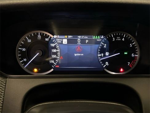 Used 2023 Land Rover Range Rover Velar R-Dynamic S image 23