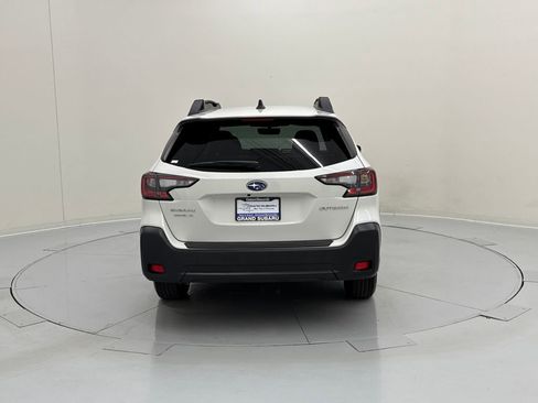 Certified 2025 Subaru Outback Premium image 4