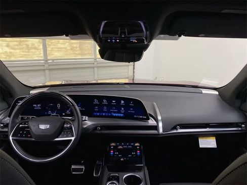 Certified 2026 Cadillac Vistiq Sport w/ LPO, Floor Liner Package image 13