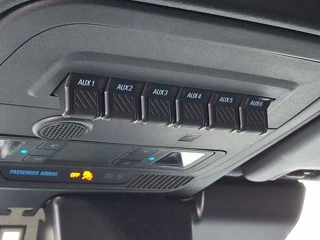 Used 2025 Ford Bronco Heritage Edition AWD/4WD image 32