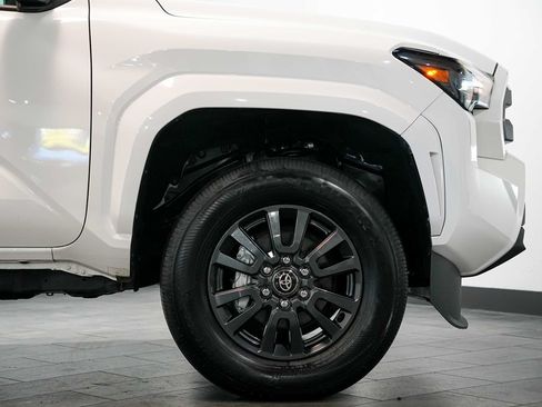 Used 2024 Toyota Tacoma SR RWD image 9