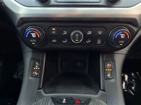 Used 2019 GMC Acadia SLT w/ LPO, Floor Liner Package image 36