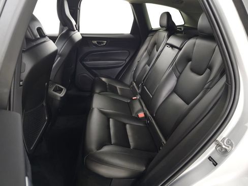 Used 2023 Volvo XC60 B5 Core w/ Climate Package AWD/4WD image 34