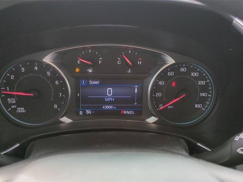 Used 2024 Chevrolet Equinox LS w/ LS Convenience Package image 21